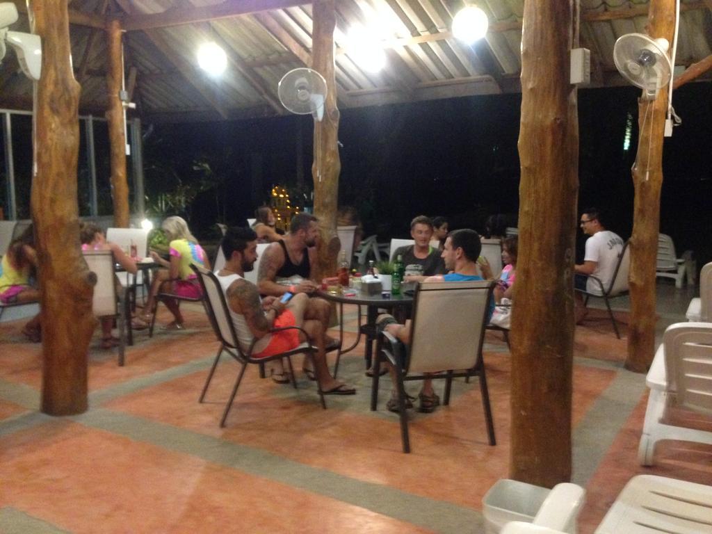 Sea Gate Beach Resort Тонг Сала Экстерьер фото